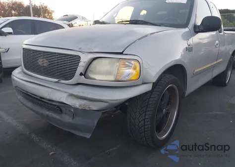 2002 Ford F-150 Xl/Xlt z USA, uszkodzony, nr VIN 1FTRX17252NA17611